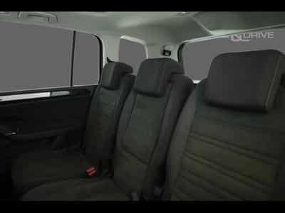 VW Touran 2.0 TDI DSG Highline 7 (2025) - Foto 8