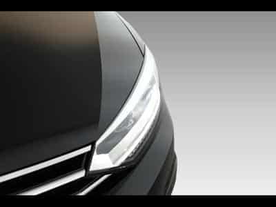 VW Touran 2.0 TDI DSG Highline 7 (2025) - Foto 9