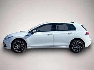 VW Golf (2024) - Photo 2