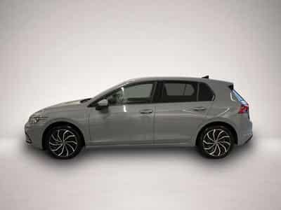VW Golf (2023) - Photo 3