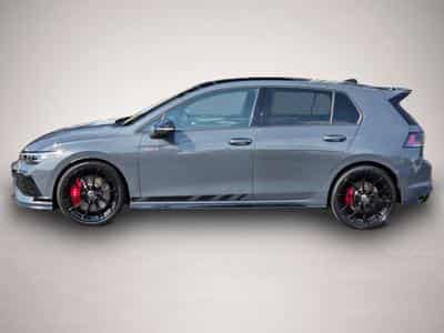 VW Golf (2024) - Photo 3