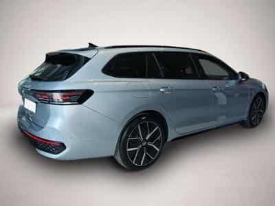 VW Passat (2025) - Photo 2