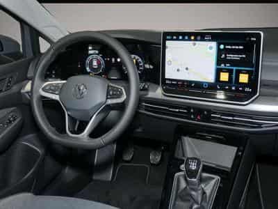 VW Golf (2024) - Photo 3