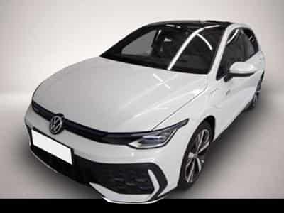 VW Golf (2025) - Photo 1