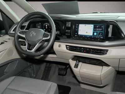 VW Multivan (2024) - Photo 3