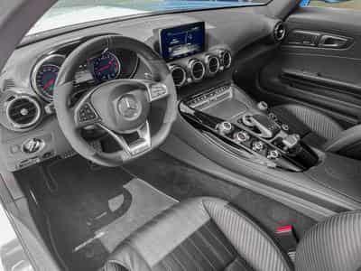 Mercedes AMG GT S AMG RIDE CONTROL° AMG 19° BURMESTER° (2016) - Photo 2