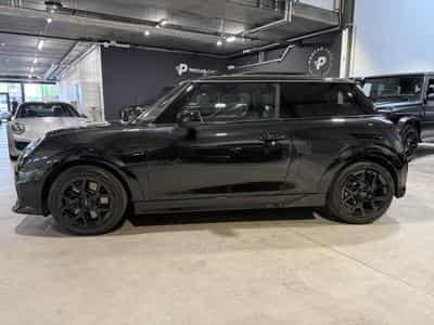 Mini Cooper Cooper C/John Cooper Works/17/HEADUP/PANORAMA/YOURS/VOLL (2024) - Photo 6