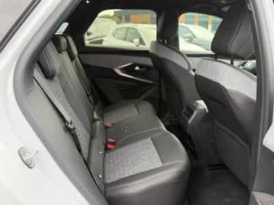Peugeot 3008 1.2 HYBRID 145 ALLURE E-DCS6 (2025) - Photo 15