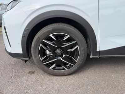 Peugeot 3008 1.2 HYBRID 145 ALLURE E-DCS6 (2025) - Photo 9