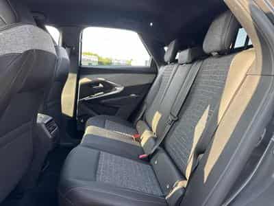 Peugeot 3008 1.2 HYBRID 145 ALLURE E-DCS6 (2025) - Photo 13