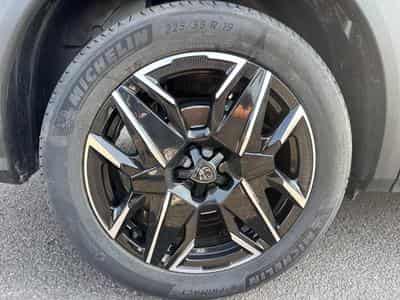 Peugeot 3008 1.2 HYBRID 145 ALLURE E-DCS6 (2025) - Photo 9