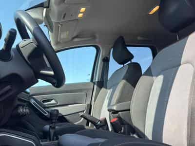 Dacia DUSTER 1.0 ECO-G 100 EXTREME (2024) - Photo 12