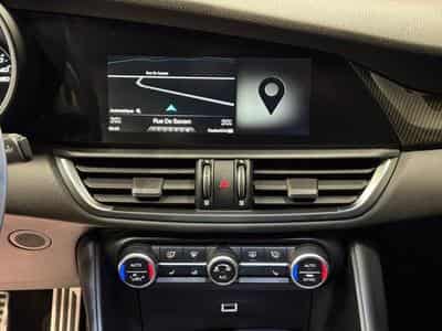 Alfa-Romeo Giulia Giulia Veloce 280 CV CUIR (2019) - Photo 11