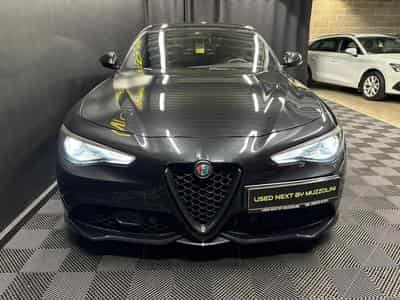 Alfa-Romeo Giulia Giulia Veloce 280 CV CUIR (2019) - Photo 3