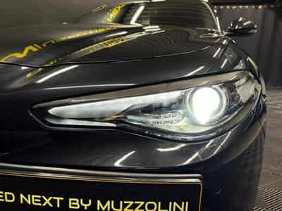 Alfa-Romeo Giulia Giulia Veloce 280 CV CUIR (2019) - Photo 6