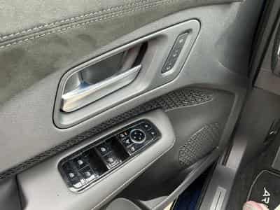 Nissan Ariya Evolve e-4ORCE (2024) - Photo 13