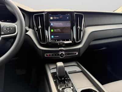 Volvo XC60 B5 Core AWD / Essence (2025) - Photo 11
