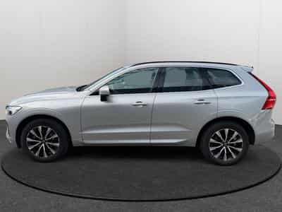 Volvo XC60 B5 Core AWD / Essence (2025) - Photo 2