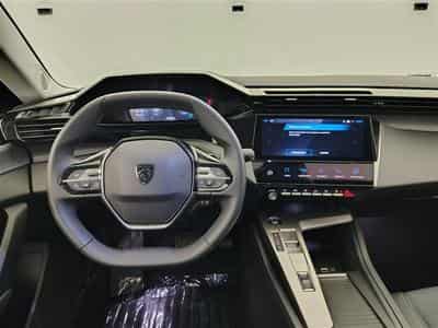 Peugeot 408 1.2 Hybrid 136cv e-DCS6 Allure NAVI / FULL LED / CAMERA 360 (2025) - Photo 8
