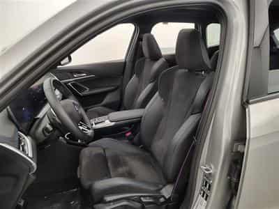 BMW X1 1.5iA sDrive18 Pack M PRO NAVI / FULL LED / PANO / JA 19" (2025) - Photo 7