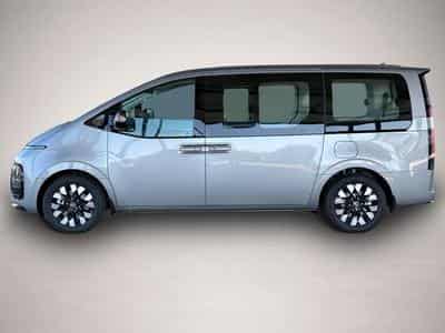 Hyundai Staria (2025) - Photo 2
