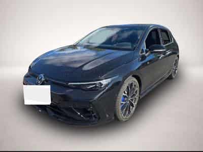 VW Golf (2025) - Photo 1