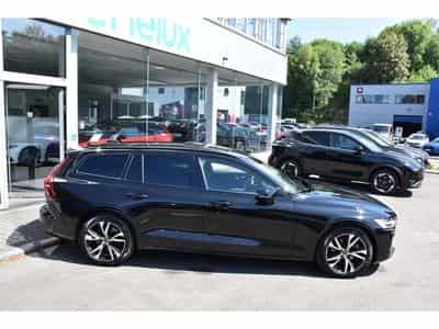 Volvo V60 (2025) - Photo 3
