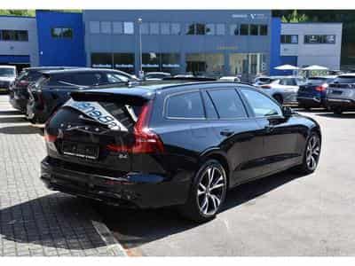 Volvo V60 (2025) - Photo 4