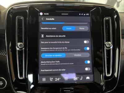 Volvo XC40 B3 Plus Dark DCT (2025) - Photo 14