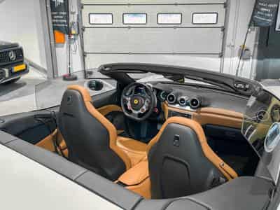 Ferrari California California T / 3.9 V8 / 4-Sitzer / (2015) - Photo 14