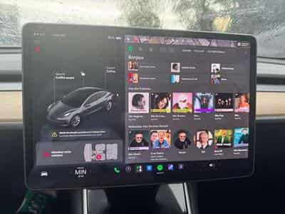 Tesla Model 3 Model 3 Langstreckenbatterie Hinterradantrieb (2020) - Foto 13