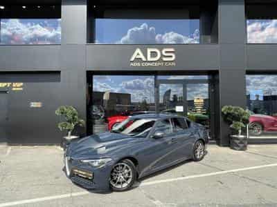 Alfa-Romeo Giulia Turbo Diesel 150ch/GPS/Bluetooth/Radar AV AR (2017) - Photo 1