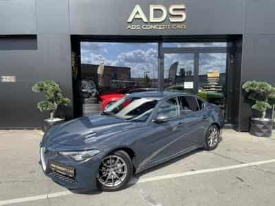Alfa-Romeo Giulia Turbo Diesel 150ch/GPS/Bluetooth/Radar AV AR (2017) - Photo 2