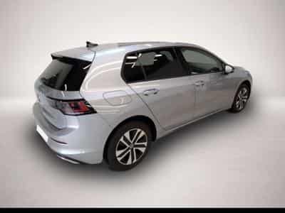 VW Golf (2025) - Photo 2