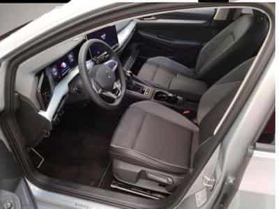 VW Golf (2025) - Photo 3