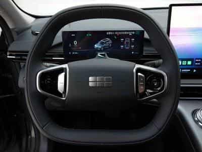 Geely EX5 PRO + 60 kWH´h (2026) - Photo 12