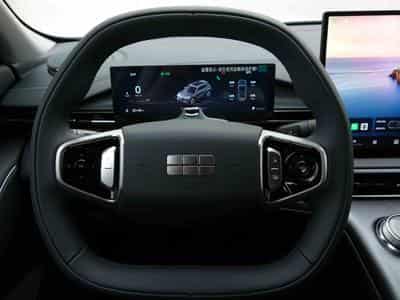 Geely EX5 PRO + 60 kWH´h (2026) - Photo 9