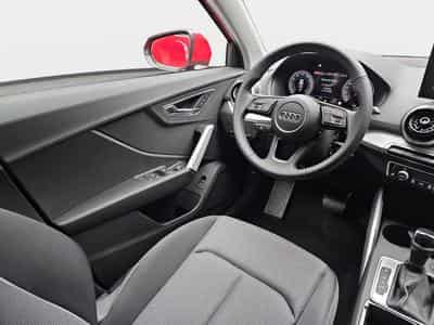 Audi Q2 35 TFSI S-Tronic 150 S-Line (2025) - Photo 8