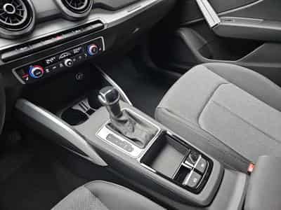 Audi Q2 35 TFSI S-Tronic 150 S-Line (2025) - Photo 11