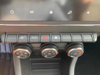 Renault Clio 1.0 TCe 90 Evolution (2025) - Photo 14