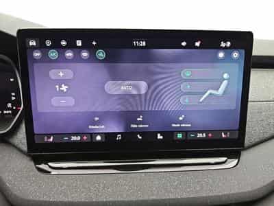 Skoda Octavia 1.5 TSi 150 DSG SELECTION (2025) - Photo 12