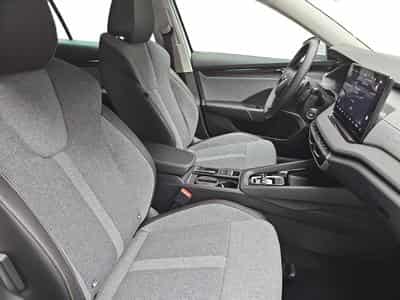Skoda Octavia 1.5 TSi 150 DSG SELECTION (2025) - Photo 15