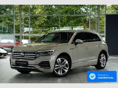 VW Touareg One Million 4M *Kamera *ACC *AHK *H-UP (2020) - Foto 1