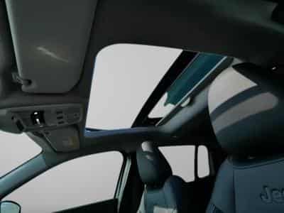 Jeep Avenger Summit e-Hybrid 1.2 (2026) - Foto 10