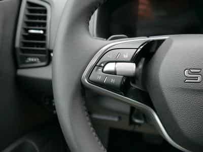 Skoda Karoq Selection 2.0 TDI DSG 4x4 (2026) - Photo 12