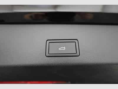 VW Golf Variant 1.5 eTSI 110 kW Life (2026) - Photo 12
