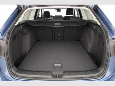 VW Golf Variant 1.5 eTSI 110 kW Life (2026) - Photo 11