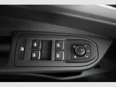 VW Golf Variant 1.5 eTSI 110 kW Life (2026) - Photo 7