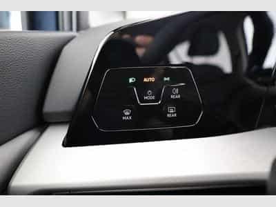 VW Golf Variant 1.5 eTSI 110 kW Life (2026) - Photo 8