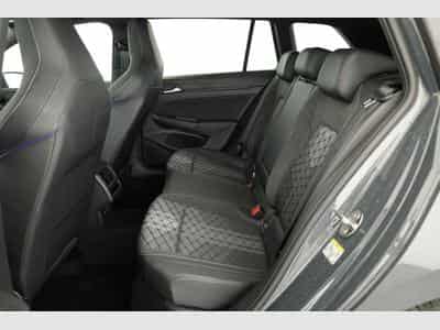 VW Golf Variant 2.0 TSI 150 kW 4Motion R-Line (2026) - Photo 10
